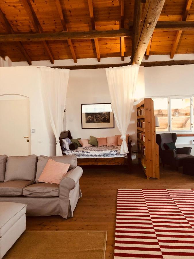 Вилла La Casa Nei Campi Badia Pavese Экстерьер фото